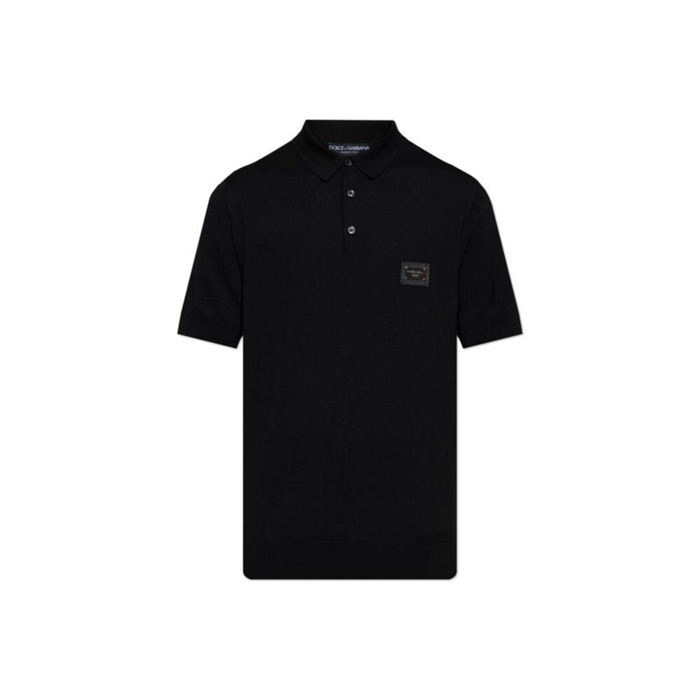 Polo shirt with logo patch